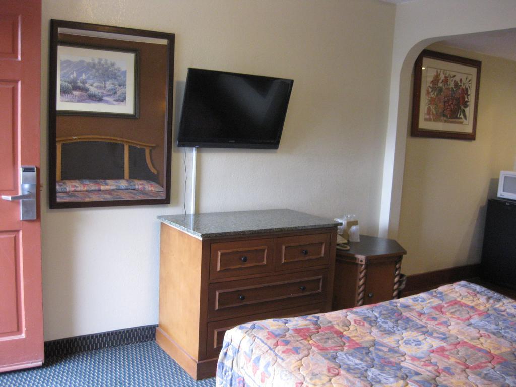 Sunshine Motel San Bernardino Esterno foto