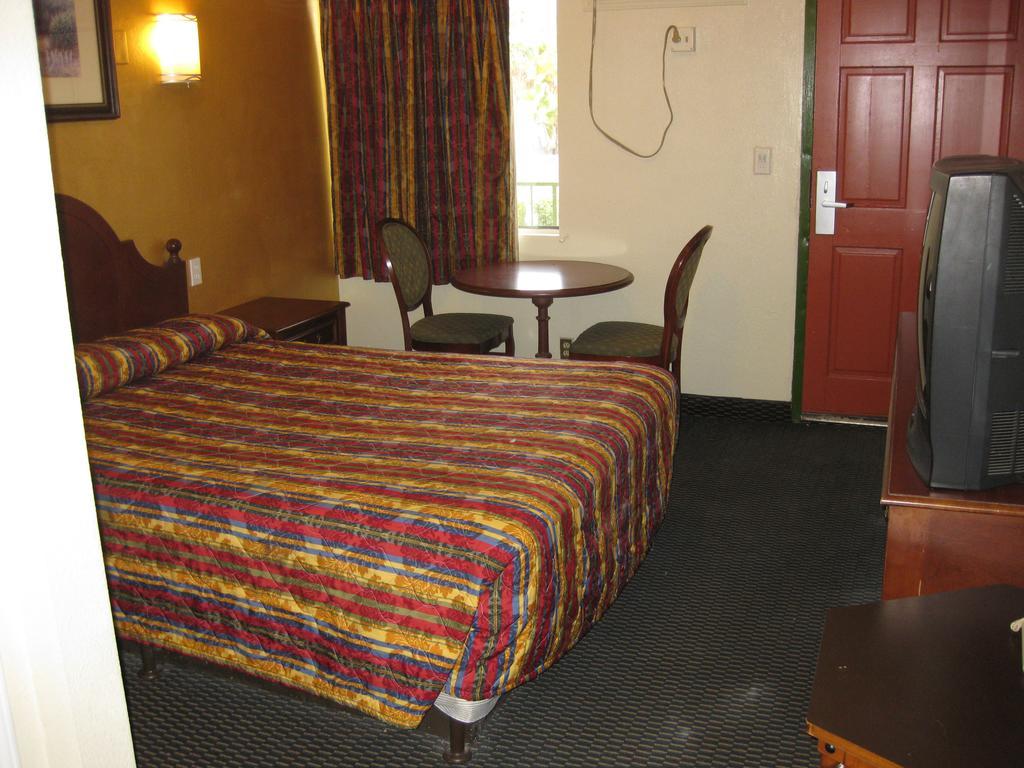 Sunshine Motel San Bernardino Esterno foto